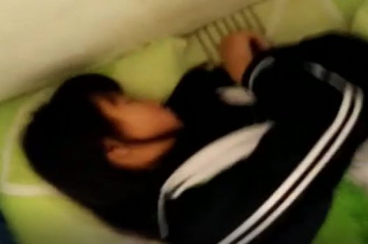 Buồn cười vì đã quấy rối bạn học khi sang nhà nghỉ học