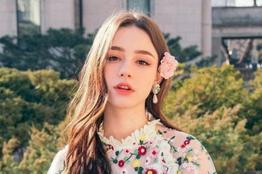 Phim xxx nóng bỏng của cô gái xinh đẹp Dasha Taran