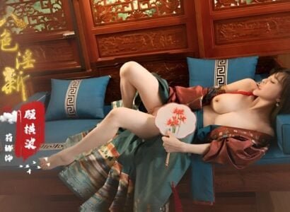 Thúy Kiều bị Hoàng Thượng chịch tới tấp trên thuyền